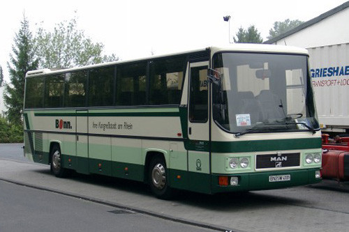 MAN SR 240 UL 242-322 лобове скло автобуса