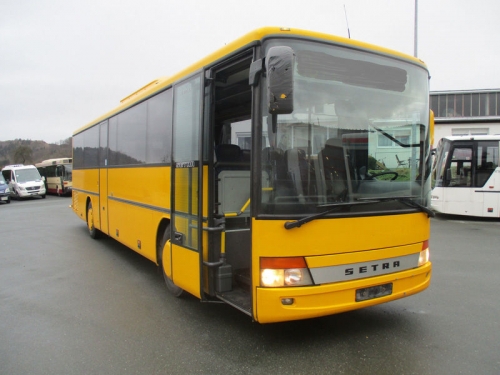 Renault Tracer / Agora / R312 - rowniez Heuliez GX 217, 317, 417 лобове скло автобуса