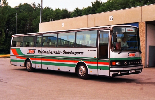 Setra Kassbohrer S 215 HR/RL лобове скло автобуса